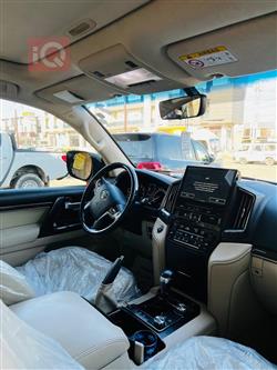 تويوتا لاندكروزر